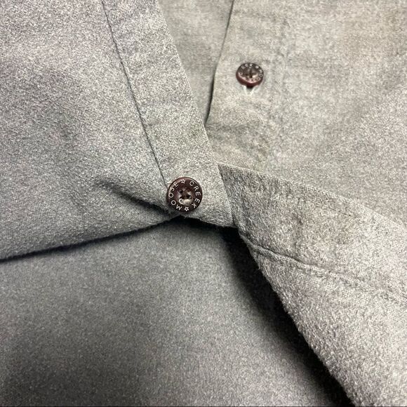 Moose Creek Legendary Clothing Flannel in Gray (L) - Picture 4 of 10